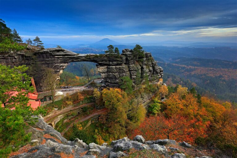 Day Trip from Prague to Bohemian Switzerland - Pravcicka Brana